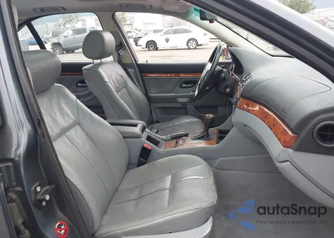 2000 BMW 528Ia z USA, uszkodzony, nr VIN WBADM6343YGU11951